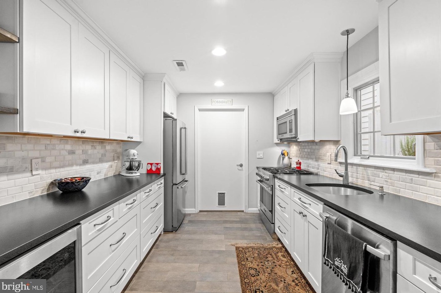 511 Patrick St, Alexandria VA 22314-2242 exterior