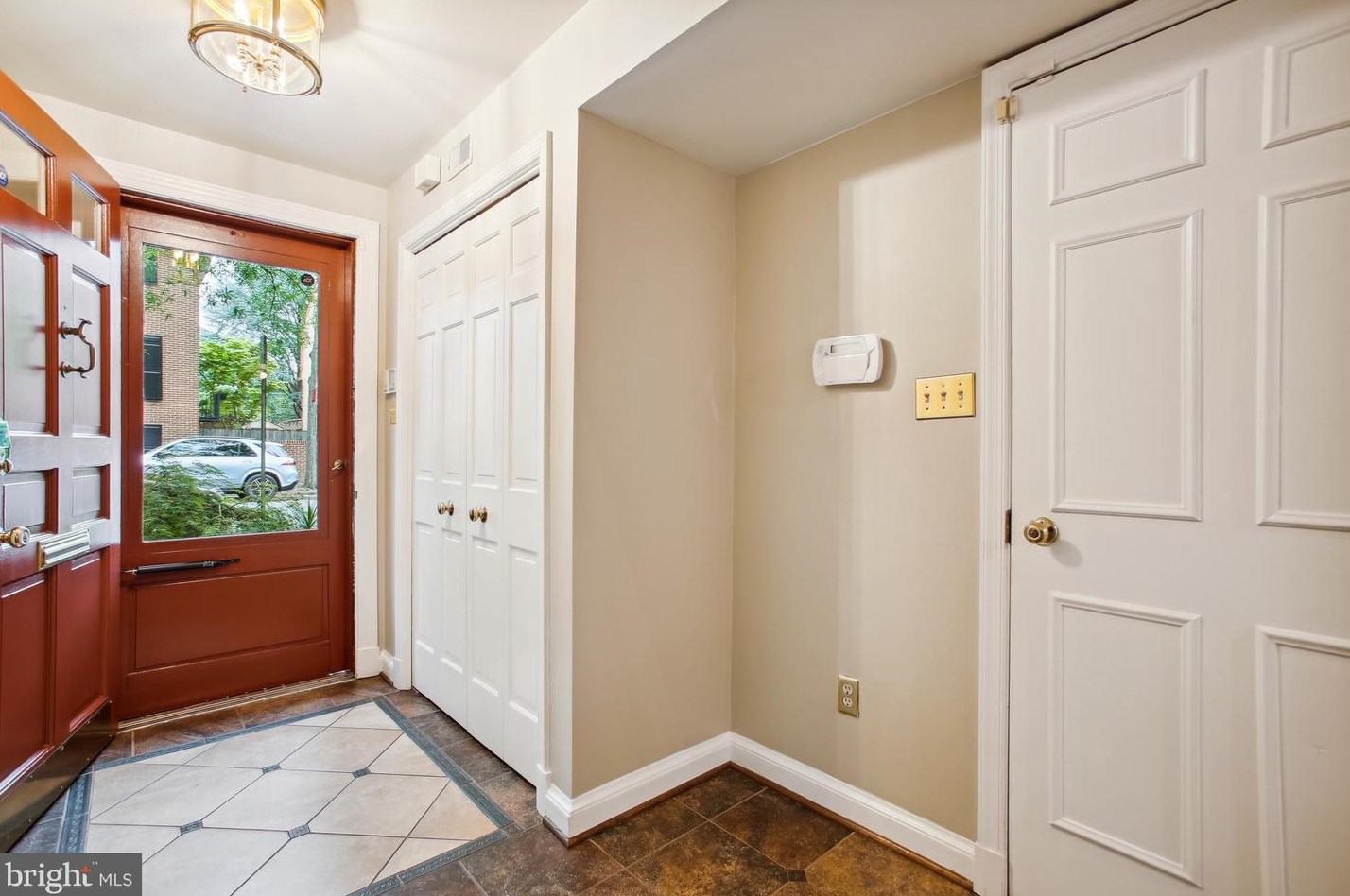 122 Princess St, Alexandria VA 22314-2325 exterior