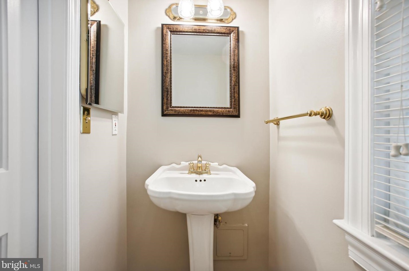 122 Princess St, Alexandria VA 22314-2325 exterior