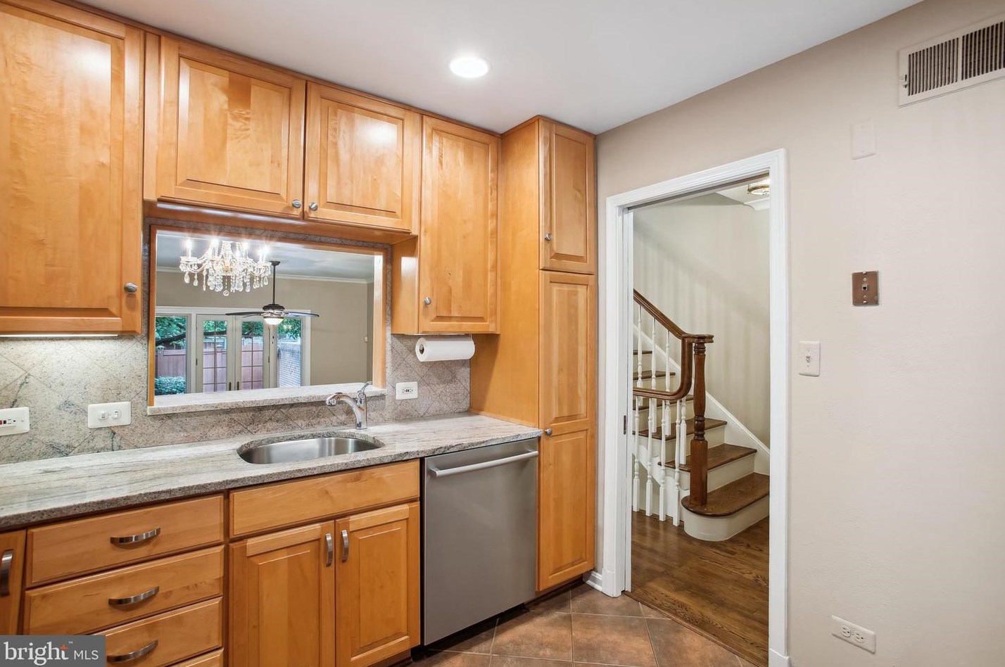 122 Princess St, Alexandria VA 22314-2325 exterior