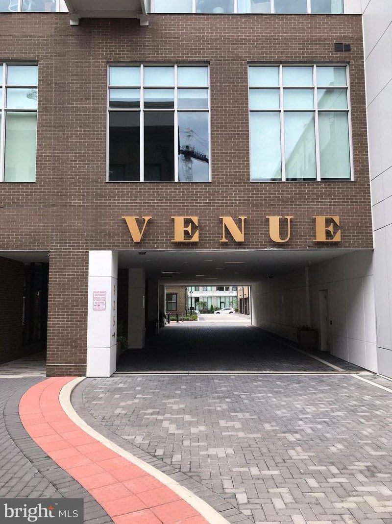 925 N Fairfax St #407, Alexandria, VA 22314