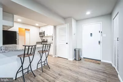 5340 Holmes Run Parkway #700, Alexandria, VA 22304 - Photo 12