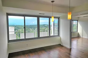 5340 Holmes Run Pkwy, Alexandria, VA 22304 - Photo 6