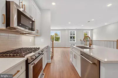 114 Pepperell, Alexandria, VA 22304 - Photo 6