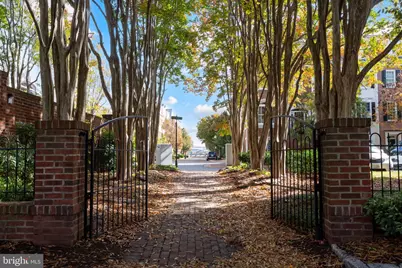 602 Fords Landing Way, Alexandria, VA 22314 - Photo 14