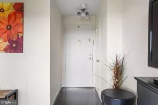 2500 N Van Dorn St, Alexandria, VA 22302 - Photo 16