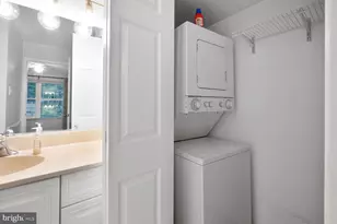 3311 Wyndham Cir, Alexandria, VA 22302 - Photo 16