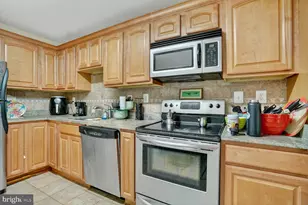 309 Yoakum Pkwy, Alexandria, VA 22304 - Photo 14