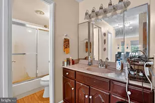 309 Yoakum Pkwy, Alexandria, VA 22304 - Photo 6