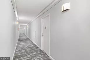 5300 Holmes Run Pkwy, Alexandria, VA 22304 - Photo 10