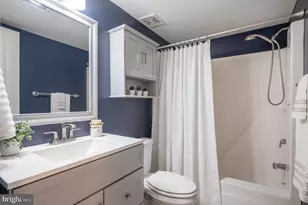 110 Roberts Ln, Alexandria, VA 22314 - Photo 26