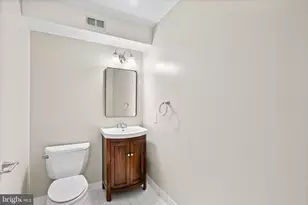1316 Cameron St, Alexandria, VA 22314 - Photo 8