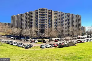 205 Yoakum Pkwy, Alexandria, VA 22304 - Photo 44