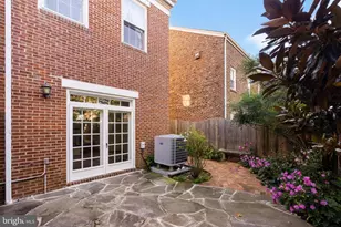 211 S West Street S, Alexandria, VA 22314 - Photo 4