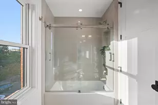 107 N W, Alexandria, VA 22314 - Photo 48