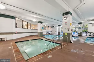 205 Yoakum Pkwy, Alexandria, VA 22304 - Photo 26