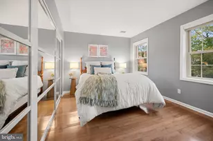 1403 E Abingdon Dr, Alexandria, VA 22314 - Photo 10