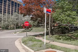 3310 Wyndham Circle W, Alexandria, VA 22302 - Photo 28