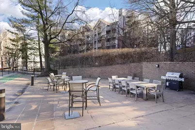 5500 Holmes Run Parkway #918, Alexandria, VA 22304 - Photo 26