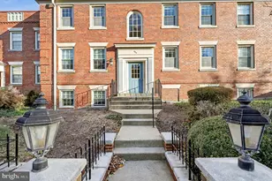 603 Bashford Ln, Alexandria, VA 22314 - Photo 1
