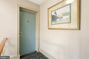603 Bashford Ln, Alexandria, VA 22314 - Photo 2