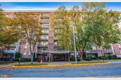 5250 Valley Forge Drive #103, Alexandria, VA 22304 - Photo 2