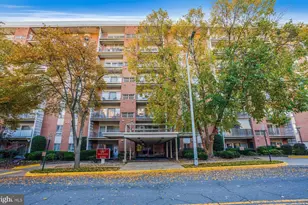 5250 Valley Forge Dr, Alexandria, VA 22304 - Photo 2