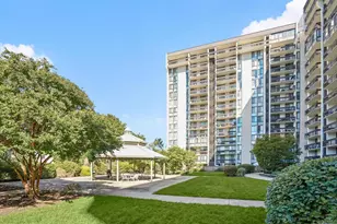 5300 Holmes Run Pkwy, Alexandria, VA 22304 - Photo 38