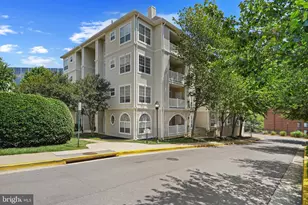 4551 Strutfield Ln, Alexandria, VA 22311 - Photo 1
