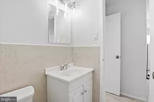 5340 Holmes Run Pkwy, Alexandria, VA 22304 - Photo 22