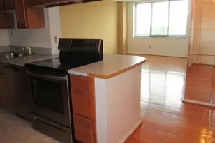 5500 Holmes Run Pkwy, Alexandria, VA 22304 - Photo 2