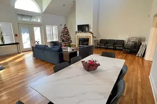 3310 Wyndham Cir, Alexandria, VA 22302 - Photo 4