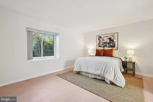 100 Roberts Ln, Alexandria, VA 22314 - Photo 12