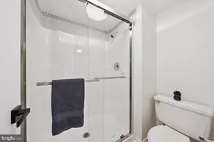 100 Roberts Ln, Alexandria, VA 22314 - Photo 16