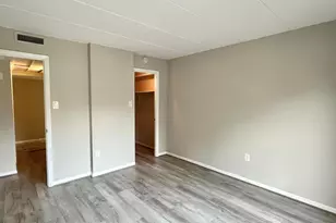 118 Roberts Ln, Alexandria, VA 22314 - Photo 32