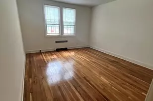 402 E Glendale Ave, Alexandria, VA 22301 - Photo 2