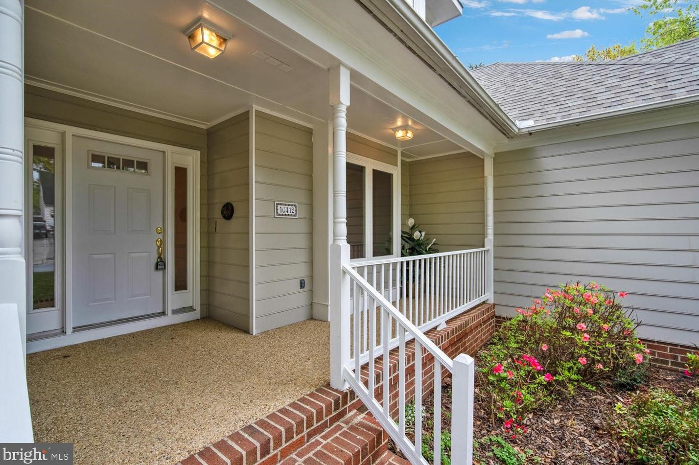 10412 Colony Trace Dr, Richmond, VA 23235-3812