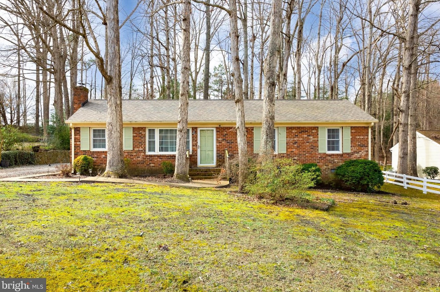11217 Woodthrush Ct, Midlothian, VA 23112