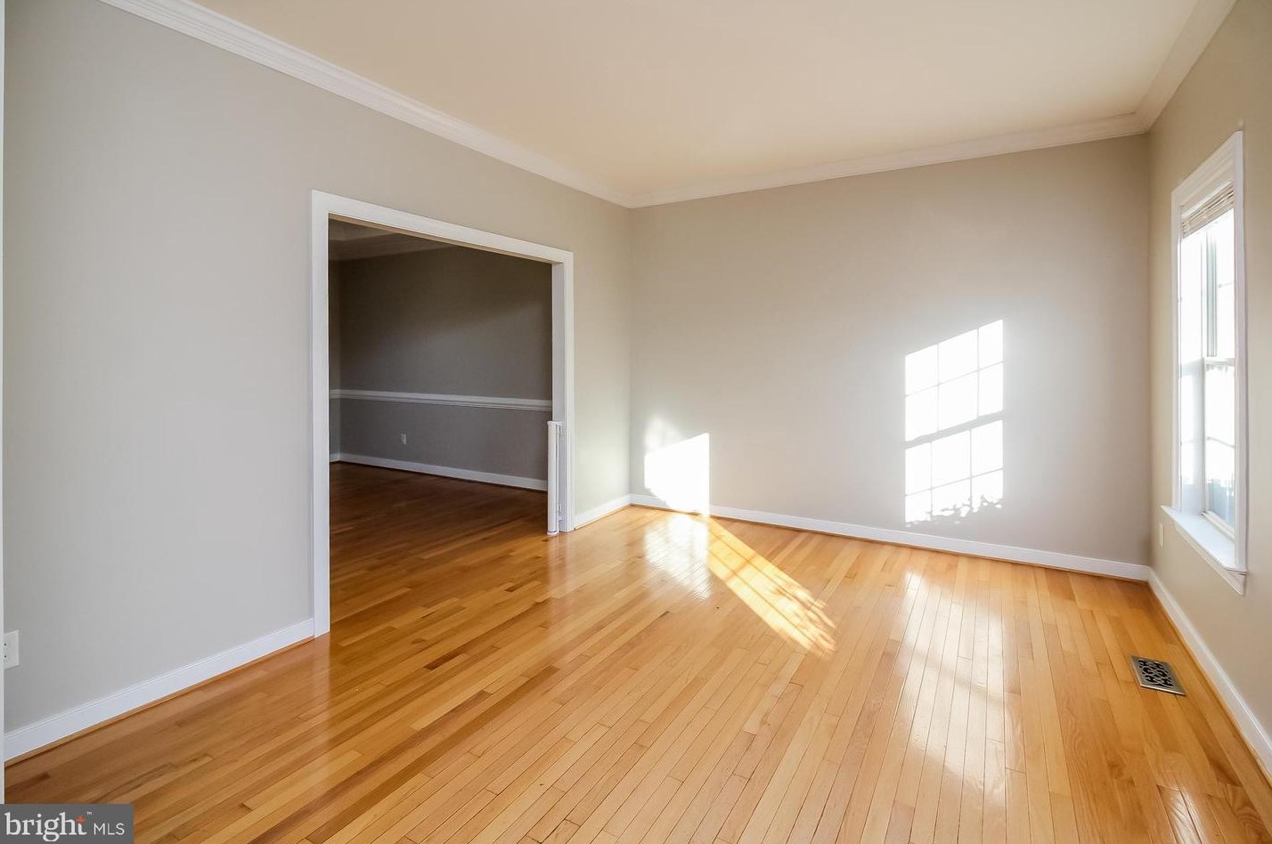 1413 Hawkins Wood Cir, Midlothian, VA 23114
