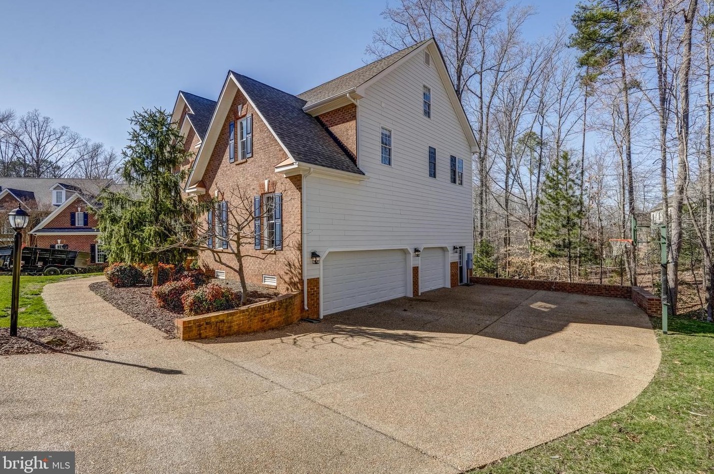 13418 Welby Ct, Midlothian, VA 23113