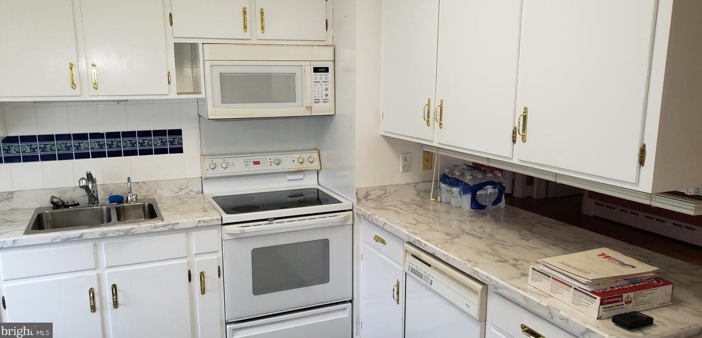 7 Academy Ct, Mount Weather, VA 22611-1007