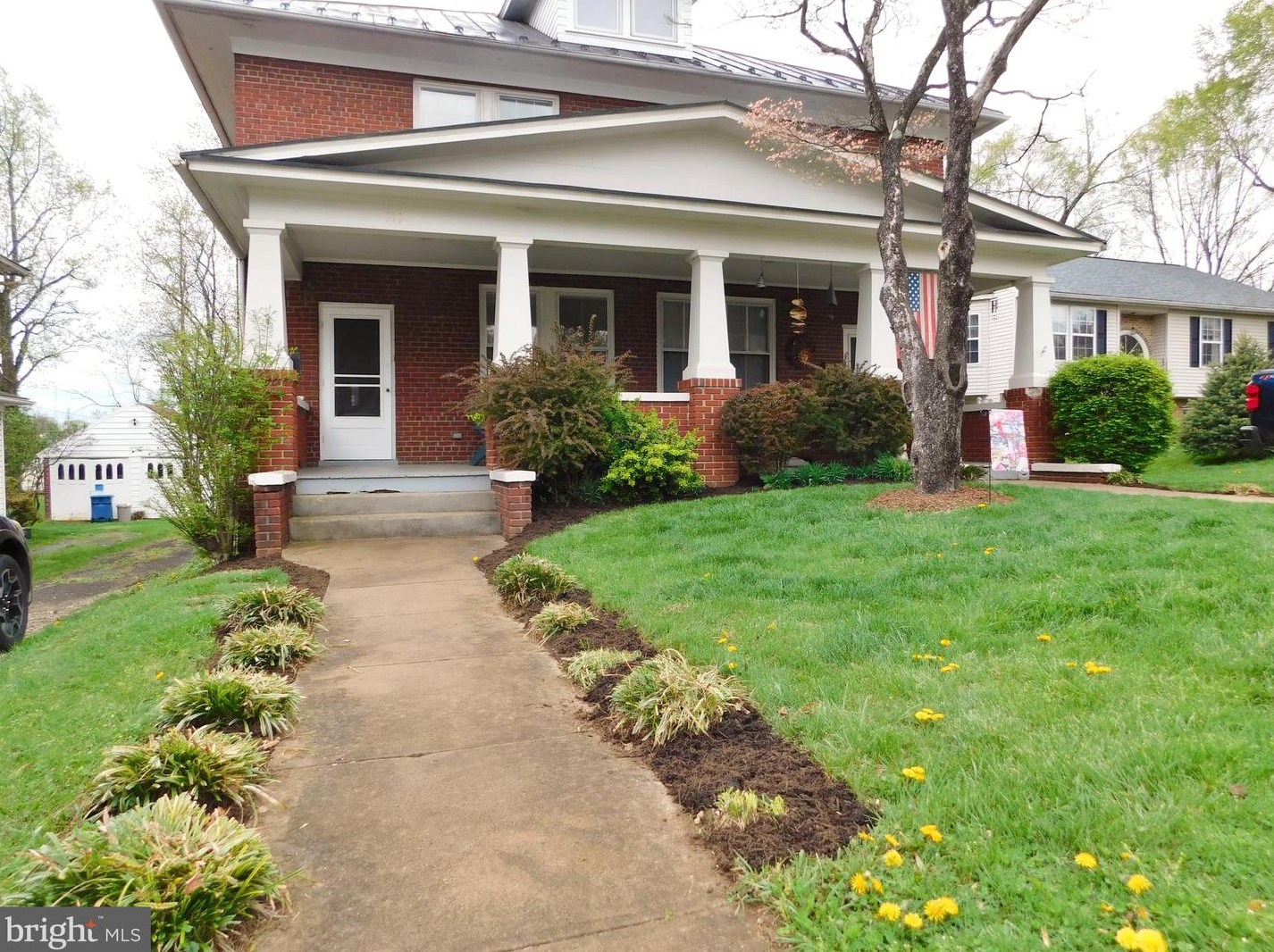 111 Academy St, Mount Weather, VA 22611
