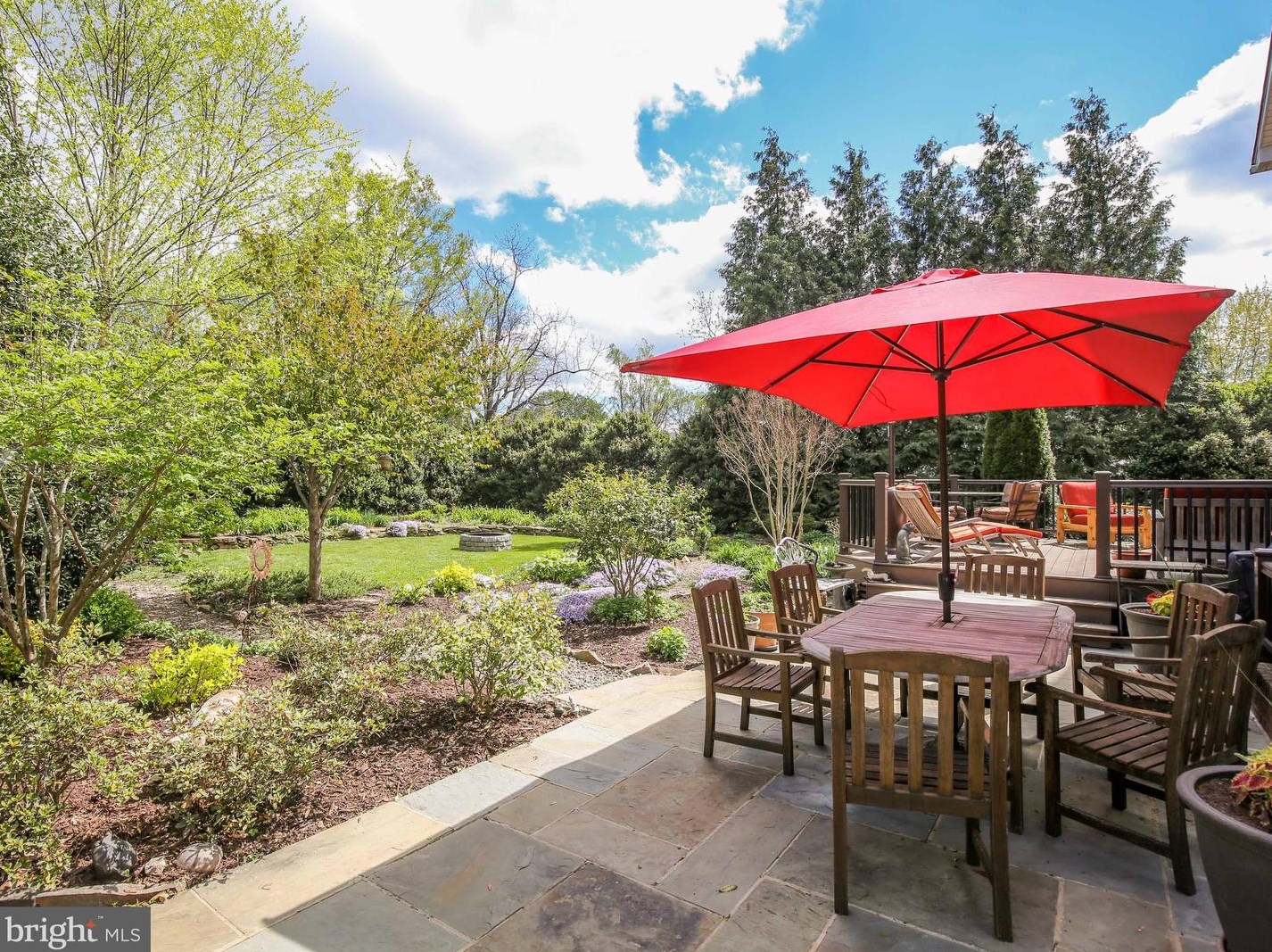 314 S Buckmarsh St, Mount Weather, VA 22611
