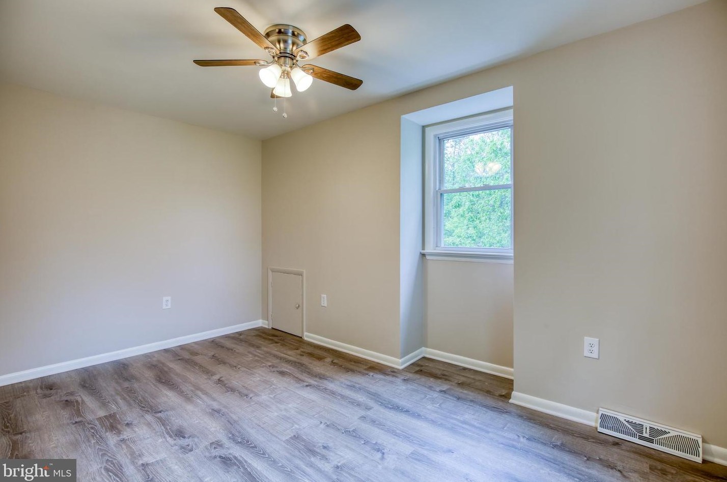 360 Crums Church Rd, Mount Weather VA  22611-2400 exterior