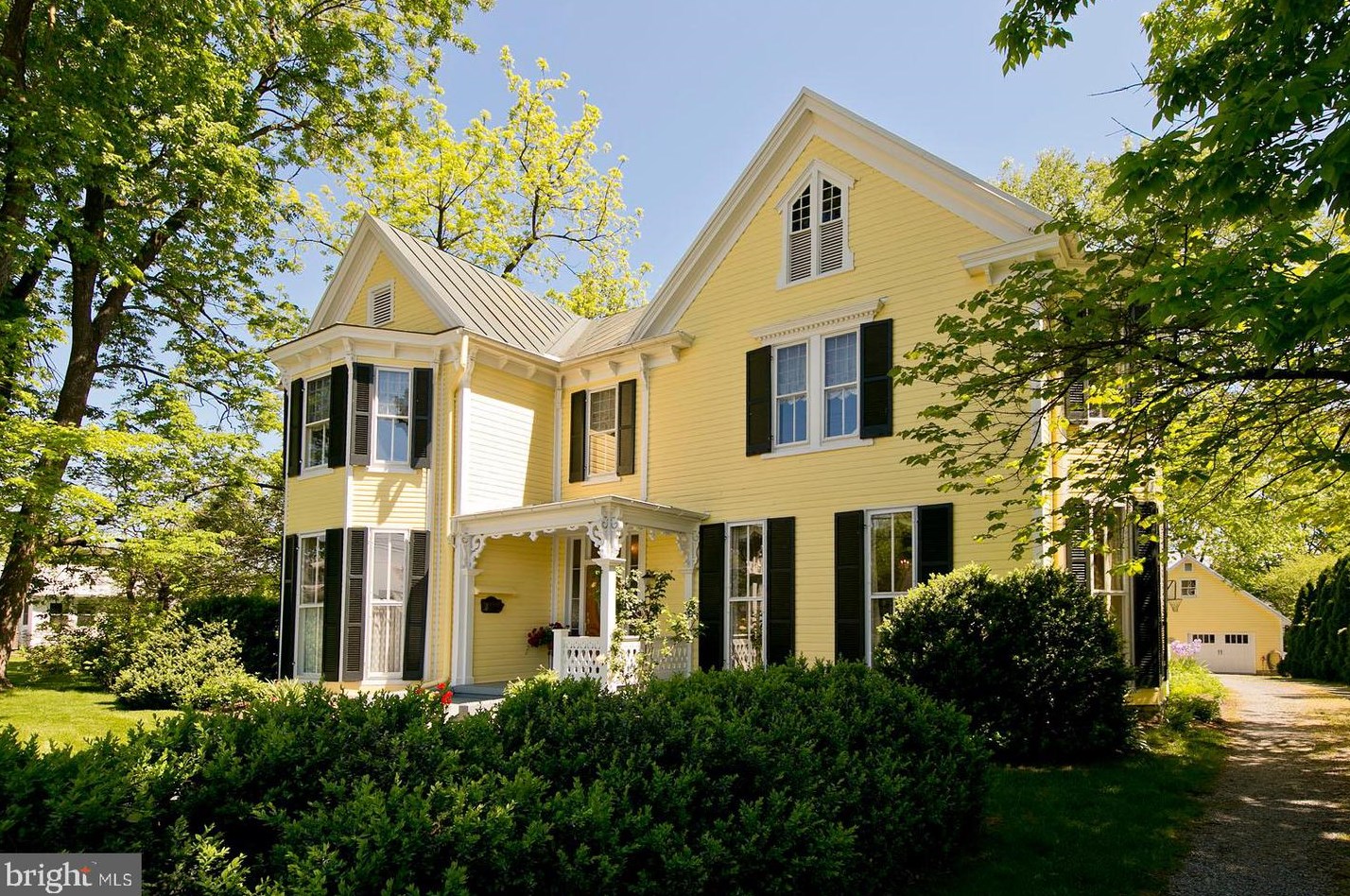 322 W Main St, Mount Weather, VA 22611