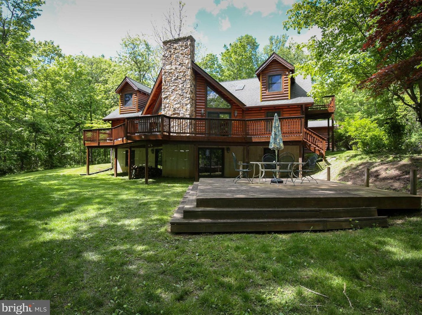872 Bench Ln, Mount Weather, VA 20135-4861