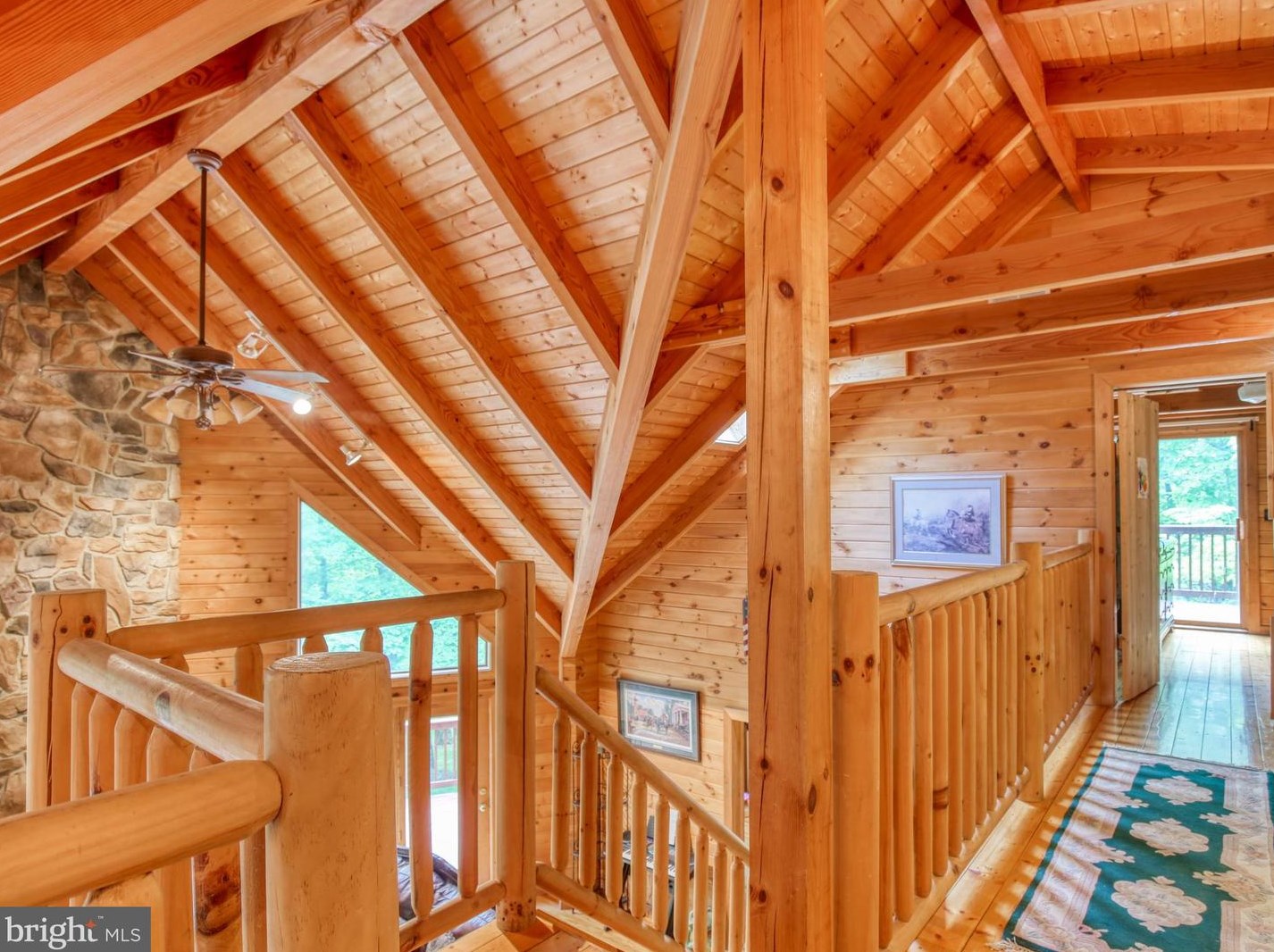 872 Bench Ln, Mount Weather VA  20135-4861 exterior