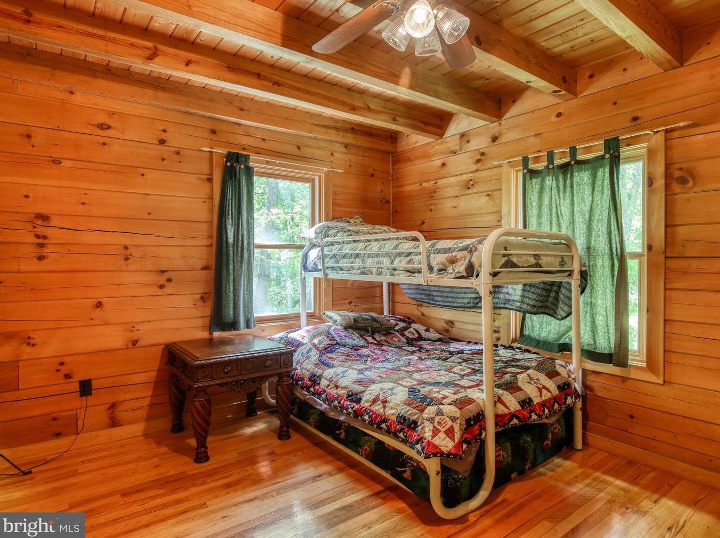 872 Bench Ln, Mount Weather VA  20135-4861 exterior