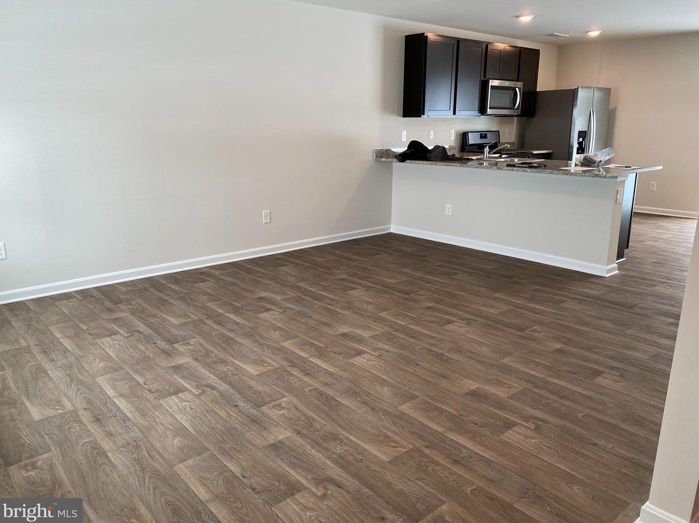 17 E Fairfax St, Mount Weather, VA 22611