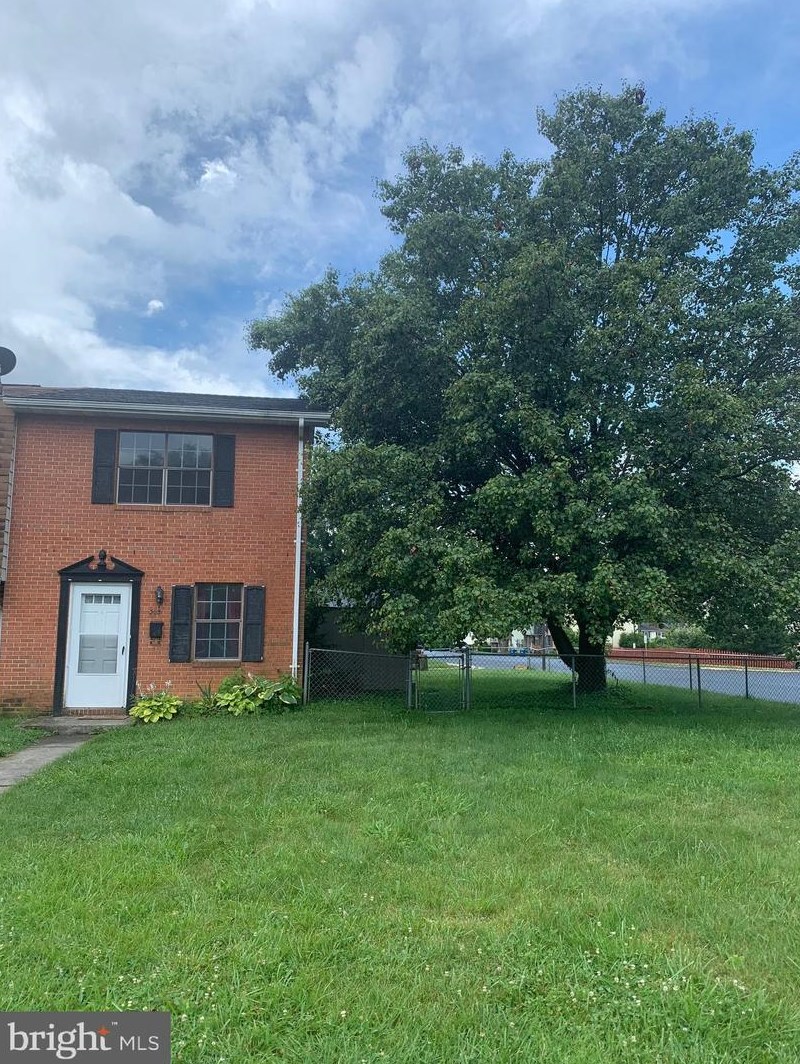 203 Fairfax St, Mount Weather VA  22611-1145 exterior